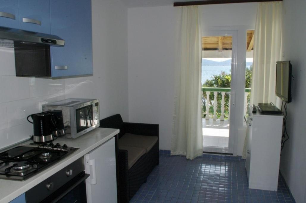 Apartman Zora Sukošan Exterior foto